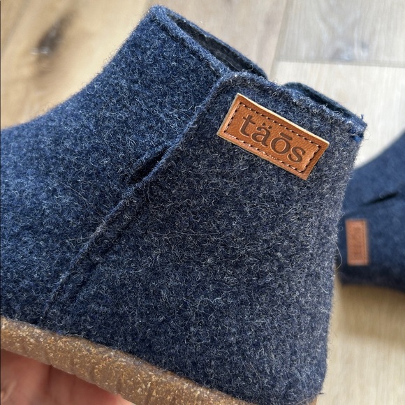 Taos Blue Woolly Boolly Wool Booties Size 40 Womens 9-9.5 Mens 6.5-7 - Picture 8 of 10